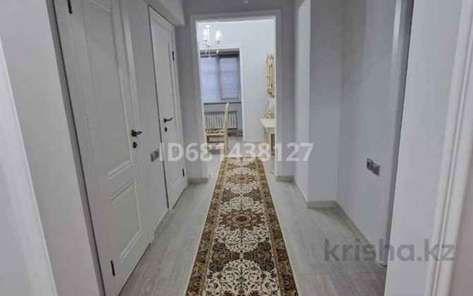 2-комнатная квартира, 70 м², 1/5 этаж посуточно, мкр Сары Арка 30 Атырау - изображение 1