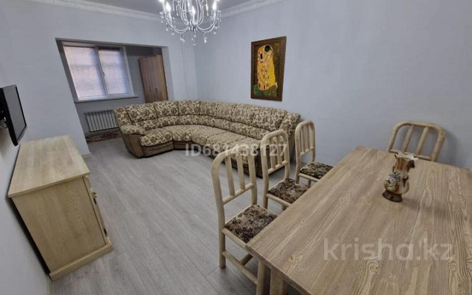 2-комнатная квартира, 70 м², 1/5 этаж посуточно, мкр Сары Арка 30 Атырау - изображение 5