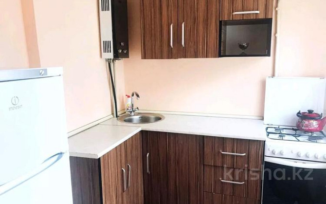 3-комнатная квартира, 80 м², 1/5 этаж посуточно, улица Бейбитшилик 8 а — Республики Шымкент - изображение 4