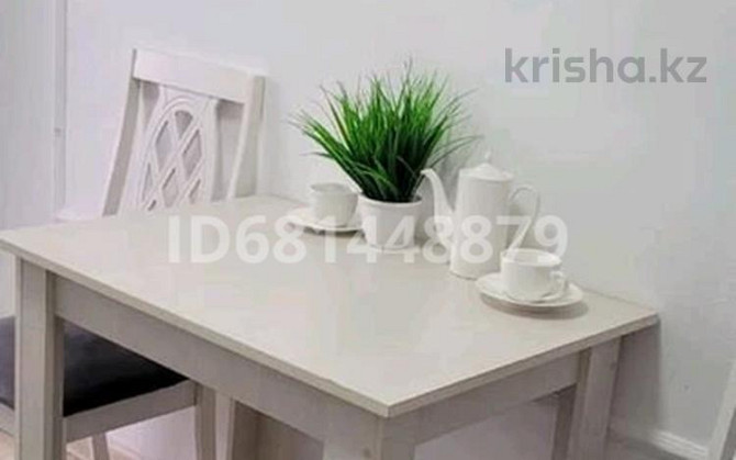 2-комнатная квартира, 50 м², 1/5 этаж посуточно, мкр 8, Алии Молдагуловой 41 корпус 1 — Абулхаирхана Актобе - изображение 2