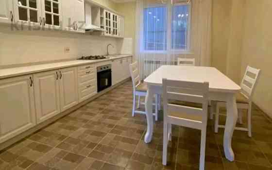 5-комнатный дом помесячно, 200 м², 5 сот., мкр Каменское плато, Жантобе Алматы