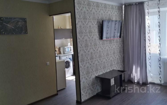 1-комнатная квартира, 32 м², 3 этаж посуточно, Байтурсынова Костанай - изображение 3