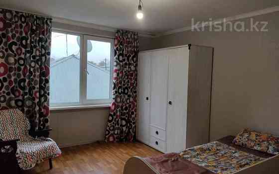 3-комнатный дом помесячно, 70 м², Львова — Нарынкольская улица Алматы