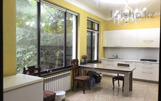 7-комнатный дом помесячно, 250 м², 12 сот., Ханов Керея и Жанибека 38 — Кок-Тобе Алматы - изображение 1