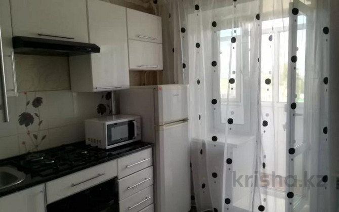 2-комнатная квартира, 40 м², 4/5 этаж посуточно, Бородина 227\1 — Фабричная Kostanay - photo 2