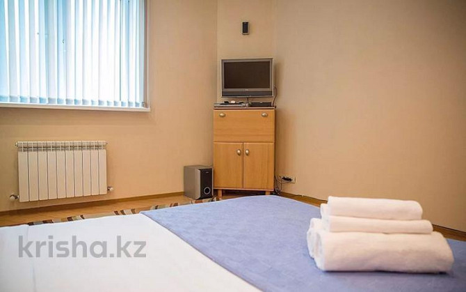 3-комнатная квартира, 80 м², 10/14 этаж посуточно, Хусаинова 225 Алматы - изображение 8