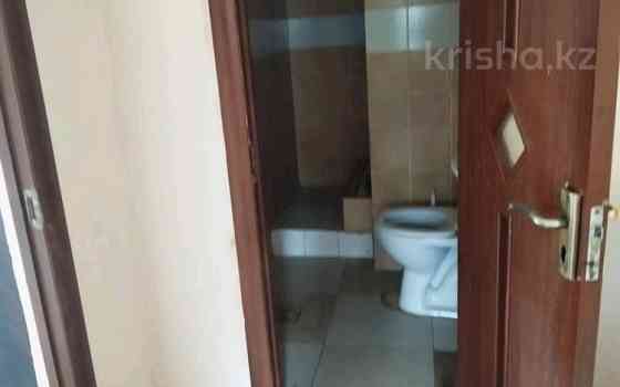3-комнатный дом помесячно, 100 м², 4 сот., мкр Акжар — Бекешева Алматы