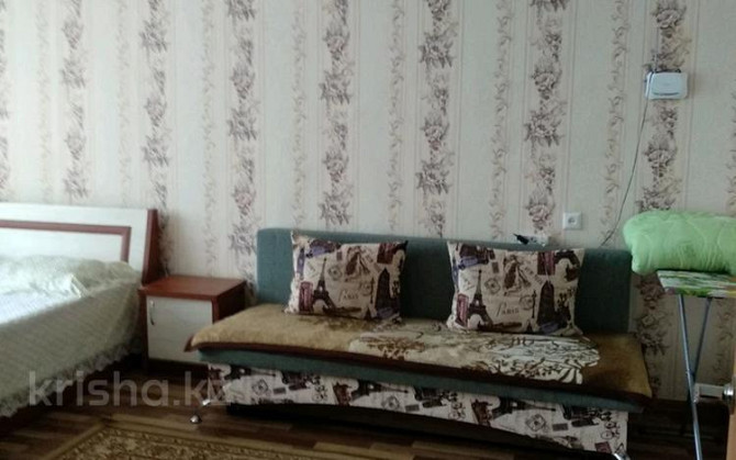 1-комнатная квартира, 35 м², 4/5 этаж посуточно, Кенесары 23  - photo 4