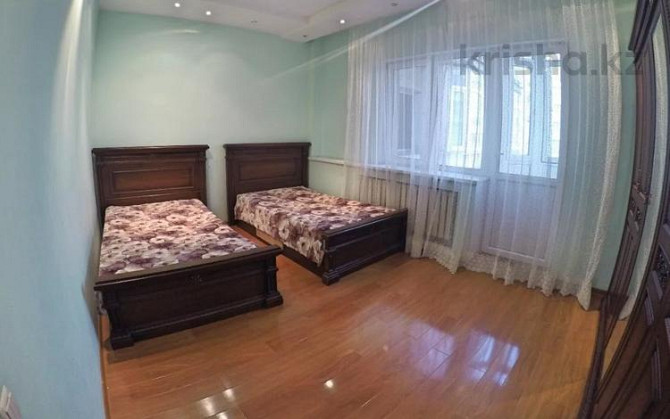 3-комнатная квартира, 120 м², 5/9 этаж посуточно, Жамбыла 211/71 — Гагарина Алматы - изображение 1
