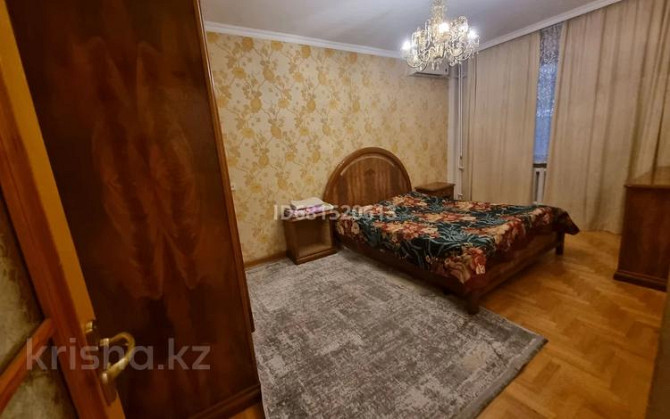 3-комнатная квартира, 70 м², 1/9 этаж посуточно, Молдагуловой 45 — Понфилова Алматы - изображение 1