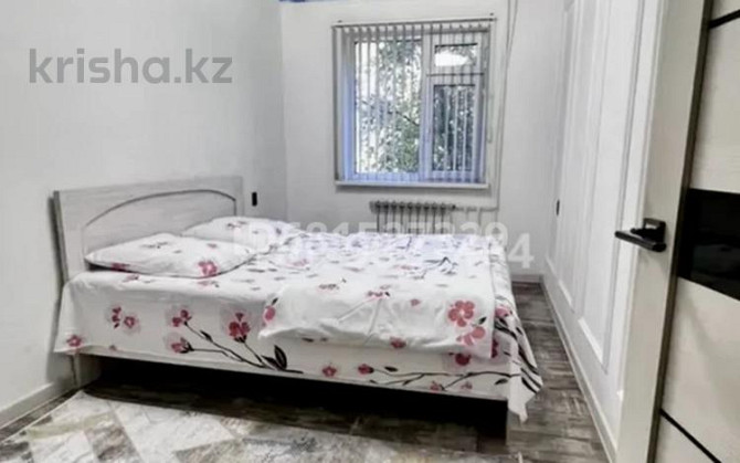 2-комнатная квартира, 48 м², 2/5 этаж посуточно, мкр Сауле , Айбергенова 5а — Саяхат Shymkent - photo 5