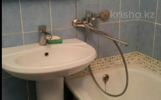 1-комнатная квартира, 39 м², 1/5 этаж посуточно, Жана Семей 25 — Ауэзова Семей - изображение 3