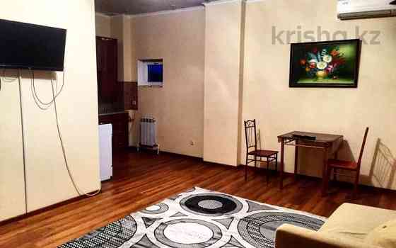 2-комнатная квартира, 90 м² посуточно, Сланова 66 Атырау