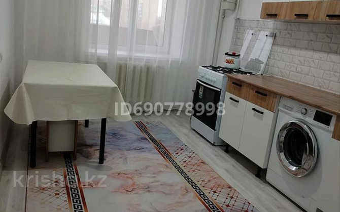 1-комнатная квартира, 40 м², 4/10 этаж помесячно, мкр Астана, Астана ш/а. - Салтанат сарайы Oral - photo 3
