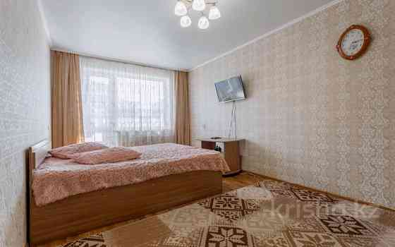 1-комнатная квартира, 38 м², 3/5 этаж посуточно, Володарского 94 — Назарбаева Петропавловск