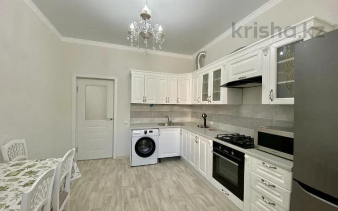 2-комнатная квартира, 75 м², 1/5 этаж посуточно, мкр. Батыс-2, Халел Досмухамбетулы 18/1 Актобе - изображение 3