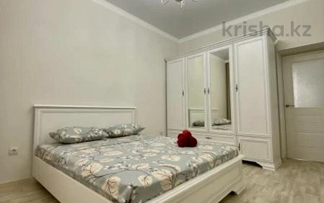 2-комнатная квартира, 75 м², 1/5 этаж посуточно, мкр. Батыс-2, Халел Досмухамбетулы 18/1 Актобе - изображение 2