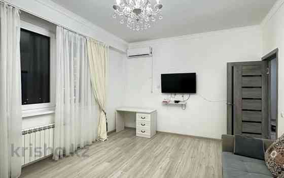3-комнатная квартира, 100 м², 4/12 этаж помесячно, Кунаева 35а Шымкент