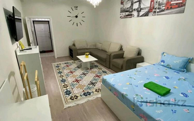 1-комнатная квартира, 60 м², 9/14 этаж посуточно, 17-й мкр 8 Aqtau - photo 2