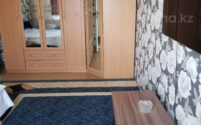 1-комнатная квартира, 32 м², 3 этаж посуточно, 5 мкр 3 Аксай - изображение 2