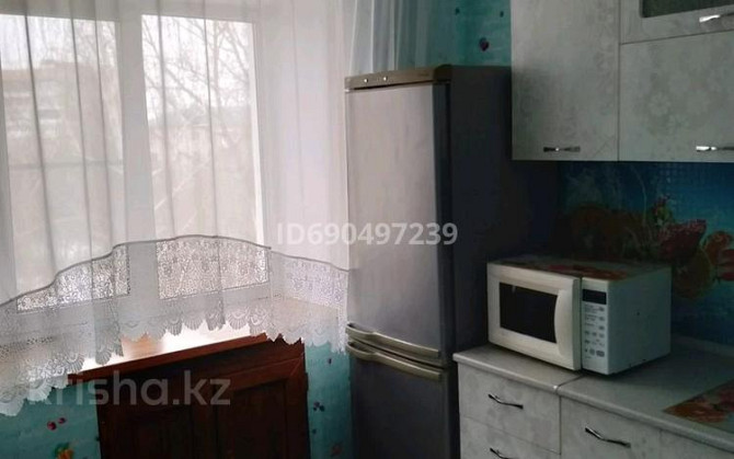 1-комнатная квартира, 33 м², 5/5 этаж помесячно, Амре Кашаубаева 12 Усть-Каменогорск - изображение 3