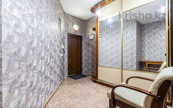 3-комнатная квартира, 80 м² посуточно, Иманбаева 9 Астана - изображение 2