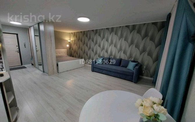 1-комнатная квартира, 36 м², 5/9 этаж посуточно, Амре Кашаубаева 1 — Площадь Ушанова Усть-Каменогорск - изображение 8
