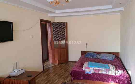 1-комнатная квартира, 40 м², 1 этаж посуточно, мкр Строитель 5 — Стройтель Oral