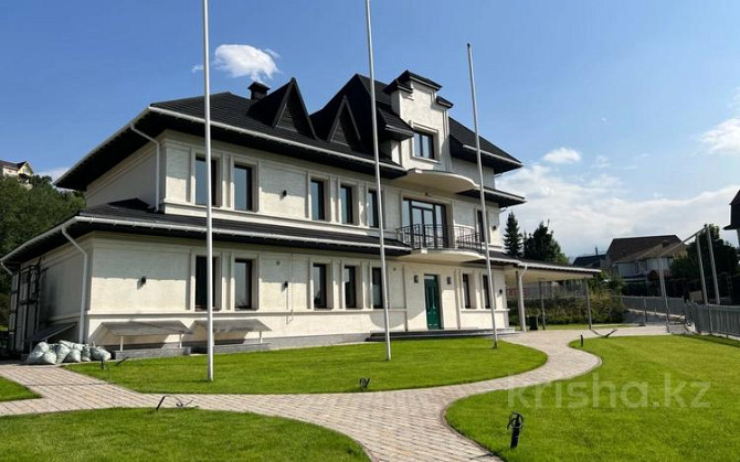 10-комнатный дом помесячно, 750 м², 30 сот., Зеленые холмы — Жаксылыка ушкемпирова Almaty - photo 1