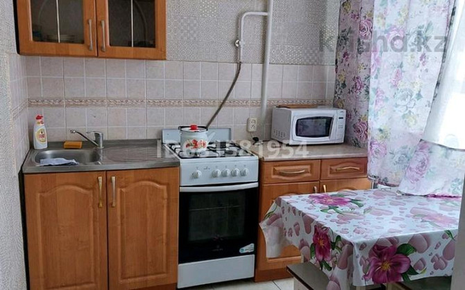 2-комнатная квартира, 45 м², 1/5 этаж посуточно, Хиуас Доспанова 102/1 — Герольд Бельгер Уральск - изображение 3