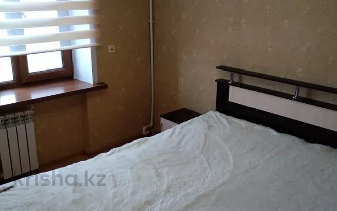 3-комнатная квартира, 65 м², 7/9 этаж посуточно, Алиханова 24/3 — Ерубаева Караганда - изображение 7
