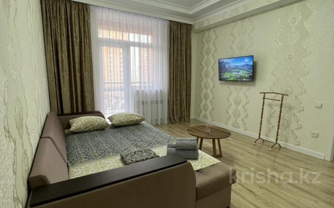 2-комнатная квартира, 57 м², 5 этаж посуточно, 17-й мкр 6/1 Актау - изображение 1