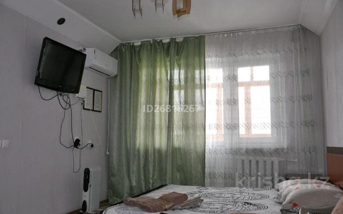 1-комнатная квартира, 40 м², 3/5 этаж посуточно, Гарышкерлер 40 Жезказган - изображение 2