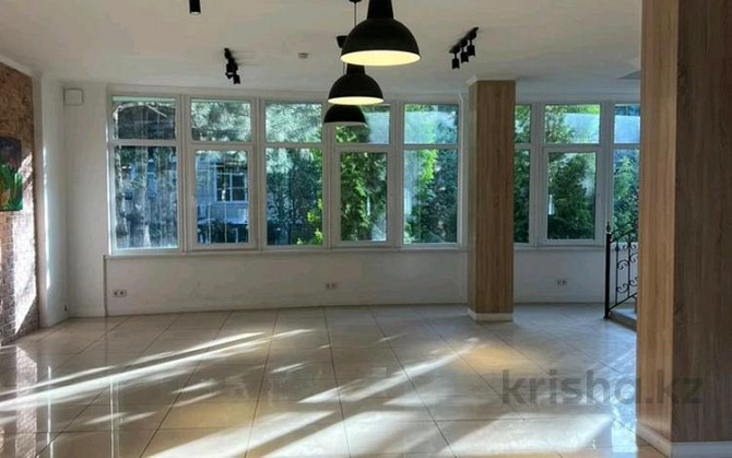 7-комнатный дом помесячно, 500 м², 3 сот., мкр Горный Гигант, Иванилова Алматы - изображение 1