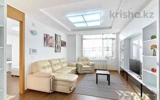3-комнатная квартира, 100 м², 15/21 этаж посуточно, Кабанбай батыра 43А — Орынбор Astana