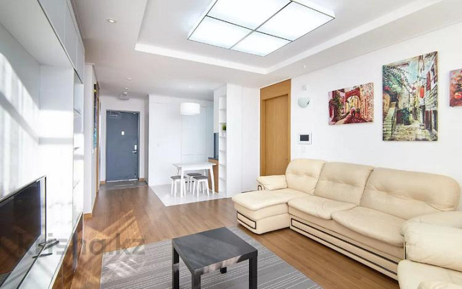 3-комнатная квартира, 100 м², 15/21 этаж посуточно, Кабанбай батыра 43А — Орынбор Астана - изображение 8