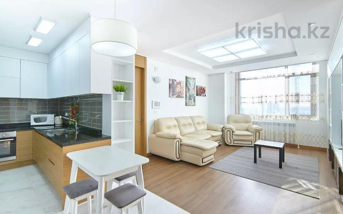 3-комнатная квартира, 100 м², 15/21 этаж посуточно, Кабанбай батыра 43А — Орынбор Астана - изображение 2