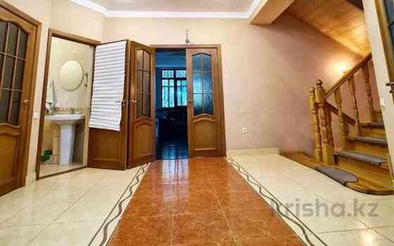 6-комнатный дом помесячно, 315 м², 6 сот., мкр Каменское плато, Кербулакская — Оспанова Алматы