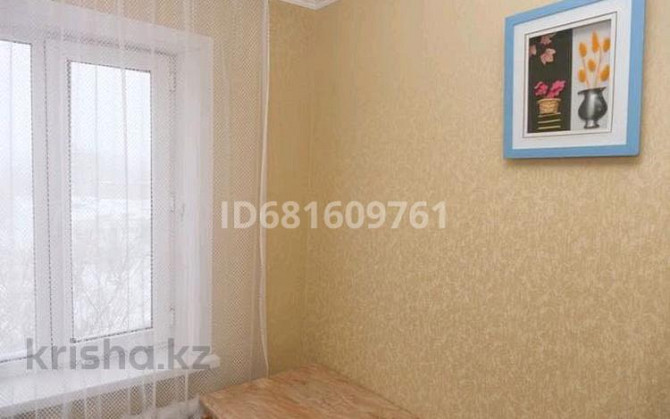 2-комнатная квартира, 45 м², 5/5 этаж посуточно, 7-й мкр 50 — 27 школа Темиртау - изображение 6