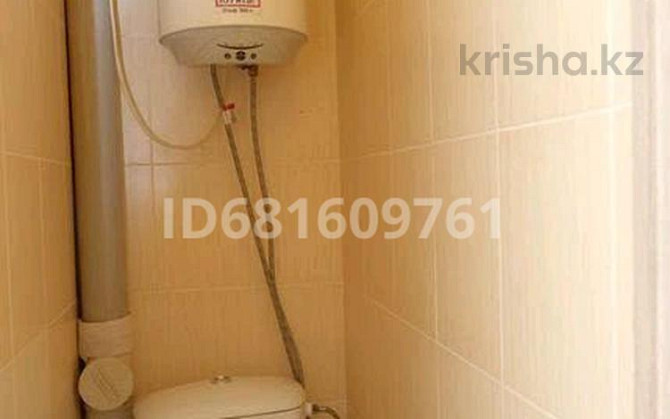 2-комнатная квартира, 45 м², 5/5 этаж посуточно, 7-й мкр 50 — 27 школа Темиртау - изображение 8