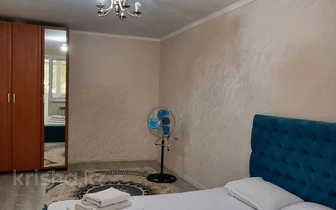 1-комнатная квартира, 30 м², 2/5 этаж посуточно, Иляева 5 — Бауыржан Момышулы Шымкент - изображение 4