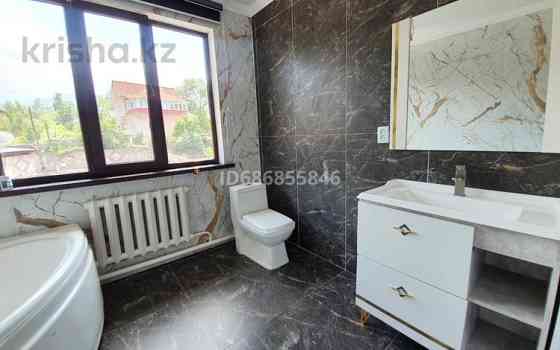 7-комнатный дом помесячно, 250 м², 6 сот., мкр Нур Алатау 5 Алматы