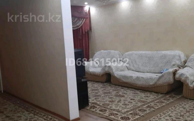 3-комнатная квартира, 72 м², 3/4 этаж посуточно, Тауке-хана 14 — Байтурсынова Шымкент - изображение 3