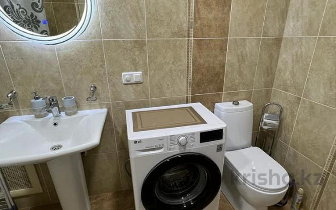 3-комнатная квартира, 70 м², 3/5 этаж посуточно, Айтеки би 7 Тараз - изображение 4