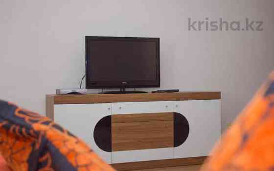 3-комнатная квартира, 150 м², 3/4 этаж посуточно, С.Даумова — Л.Толстого Oral