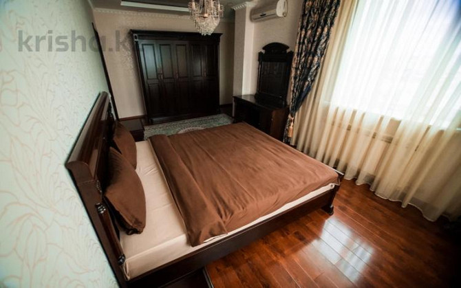 2-комнатная квартира, 75 м², 23/25 этаж посуточно, 11 микрорайон 112А — Абулхаир хана-Маметовой Актобе - изображение 1