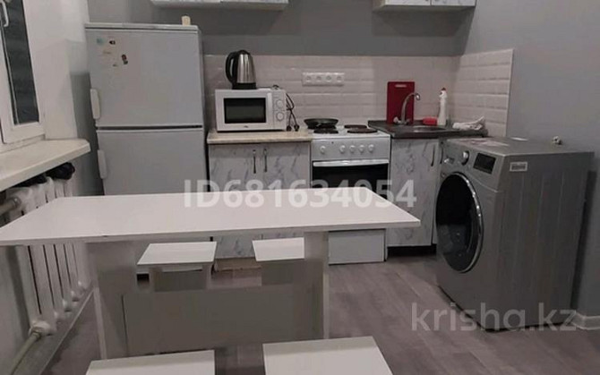1-комнатная квартира, 32 м², 4/5 этаж посуточно, Калмыкова 4Б — Стадион металлургов Балхаш - изображение 2