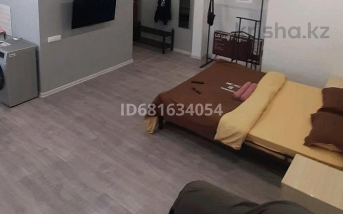 1-комнатная квартира, 32 м², 4/5 этаж посуточно, Калмыкова 4Б — Стадион металлургов Балхаш - изображение 1