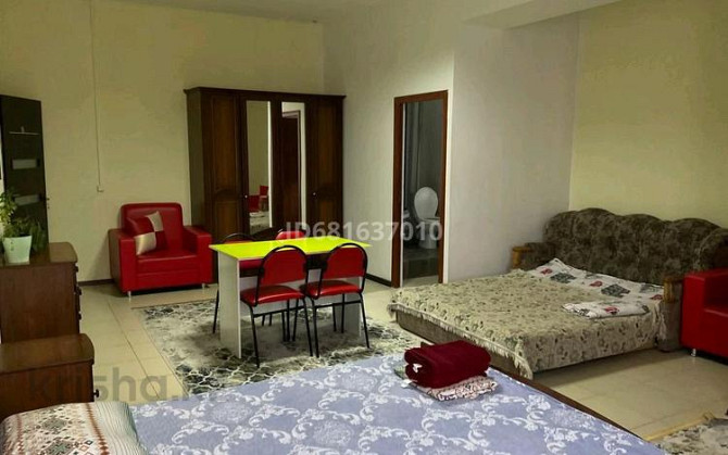 1-комнатная квартира, 600 м², 2/2 этаж посуточно, Кабанбай батыра 28б — Толе би Shymkent - photo 6