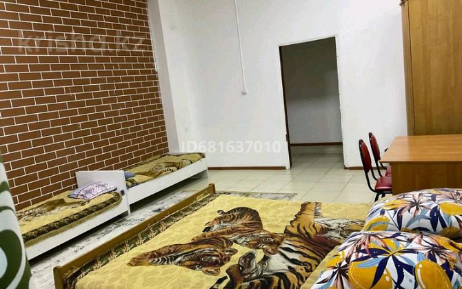 1-комнатная квартира, 600 м², 2/2 этаж посуточно, Кабанбай батыра 28б — Толе би Shymkent - photo 3
